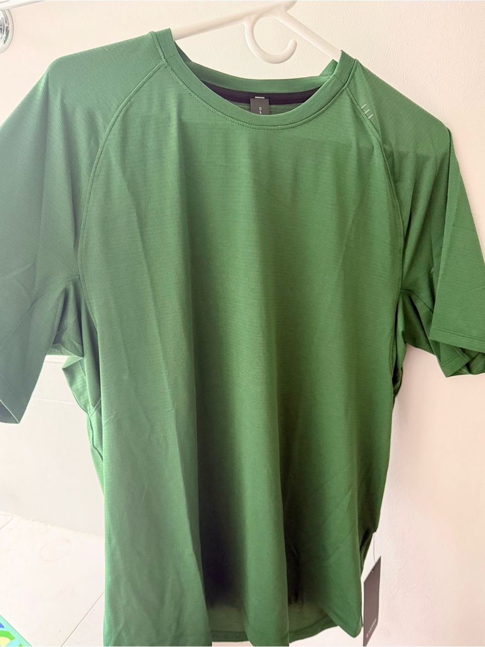 Lululemon Men's Performance Shirt - NWT- Green